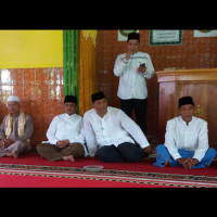 Safari Jum’at, Kepala KUA Pematang Tiga Ajak Jamaah Makmurkan Masjid