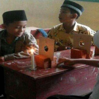 Motivasi Siswa untuk Lebih Antusias pada Pelajaran IPA, MIN 5 Praktik  Menemukan Sifat Cahaya