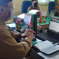 Pimpin Rakor Meeting Zoom Bersama Kasi dan Kamad , Junni Muslimin : Siapkan Fasilitas Madrasah Yang Sehat