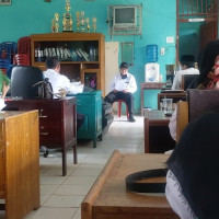 Sidak ke MTsN 1 Seluma, Kakankemenag Ingatkan Protokol Kesehatan