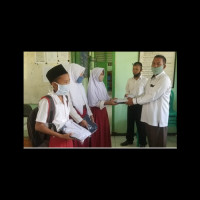 Gratis Seragam Bagi Siswa MTsN 1 Bengkulu Selatan