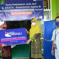 Gandeng XL Axiata, Kakanwil dan Ketua DWP Bagikan Kuota Internet Gratis Untuk 56.000 Pelajar Madrasah