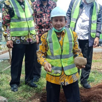 Kakanwil dan Direktur Pelayanan Haji Dalam Negeri, Letakkan Batu Pertama Pembangunan Masjid Asrama Haji Bengkulu