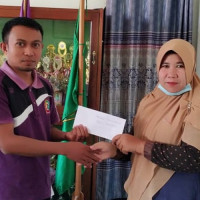 MAN 1 Mukomuko Kontributor Berita Terbaik 2020, Kepala MAN 1 Mukomuko Berikan Reward