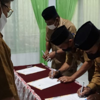 Pejabat Kementerian Agama Kabupaten Rejang Lebong Tanda Tangani Pakta Integritas