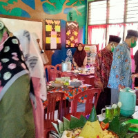 Tumbuhkan Bakat Bidang Tata Boga, Siswa MTsN 2 Mukomuko Ikuti Ujian Praktik Memasak