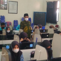 Kakan Kemenag RL, Pantau Pelaksanaan Ujian Madrasah di MAN