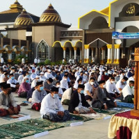 Shalat Id 1442 H di Masjid Baitul Izzah,  Kakanwil : Mari Kita Semakin Rukun, dan Saling Bermaafan