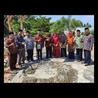 Peletakan Batu Pertama Pembangunan Mushollah MAN Bengkulu Selatan