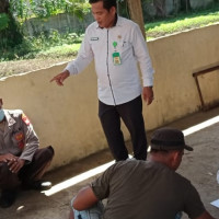 Tim BHR KUA Kampung Melayu Ukur Arah Kiblat Musholla Al-Waliyy