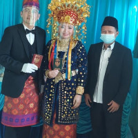 Taati PPKM Darurat, 1 Pasang Catin Alihkan Lokasi Nikah di Hotel ke KUA Singaran Pati