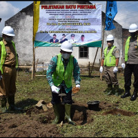 Kakanwil Letakkan Batu Pertama, Empat Proyek SBSN Dimulai