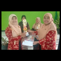 Dharma Wanita Persatuan Kemenag Kabupaten Seluma Laksanakan Lomba Lagu Perjuangan