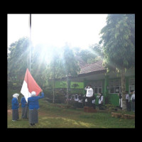 KaKan Kemenag Kab. Seluma  menjadi Pembina Upacara Bendera  Di MAN Seluma