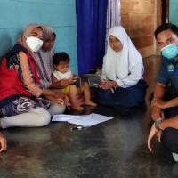 Ayah Meninggal Akibat Covid-19, Siswi MTsN 2 Mukomuko Terima Bantuan