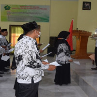 Lantik Pengurus, PGRI Benteng Gelar Konferensi Kerja di Kemenag Benteng