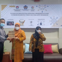 Kepala MAN 1 Mukomuko Raih Juaran III Lomba Pantung Tingkat Kab. Mukomuko