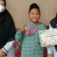 2 Karateka MTsN 1 Raih Prestasi KCK Cendana Fair