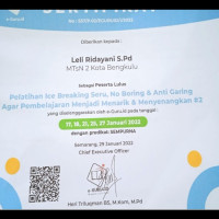 Guru Bahasa Inggris MTsN 2 Kota Bengkulu Raih 4 Piagam Penghargaan dari E- Guru.id 