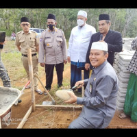 Hadiri Peletakan Batu Pertama, Kakan Kemenag Apresiasi Ponpes NU