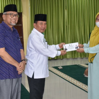 Salurkan Dana Zakat, Kakanwil : Sisihkan ke Masjid Walaupun Hanya Rp.1.000