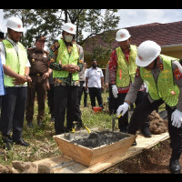 Kapolda dan Bupati Letakkan Batu Pertama PLHUT RL, Kakanwil : Momen Istimewa dan Bersejarah