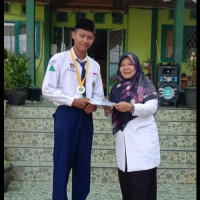 Habib, Siswa MTsN 1 Kota Bengkulu Raih Medali Emas Kejuaraan Internasional Padepokan Silat