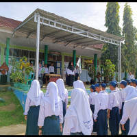 Lantik Pengurus OSIM MTsN 1 Seluma, Kamad Berpesan “Jadilah Pelopor dalam Penegakan Kedisiplinan di Madrasah”