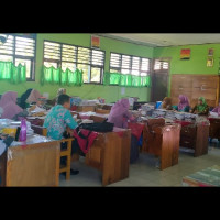 Nursyamsiah Pimpin Rapat Pembentukan Panitia Ujian Semester Genap MAN 1 Mukomuko